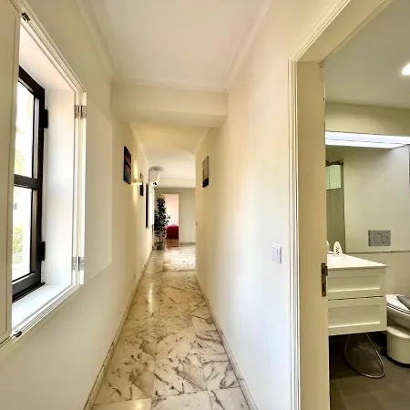 3 By Homing Apartment *